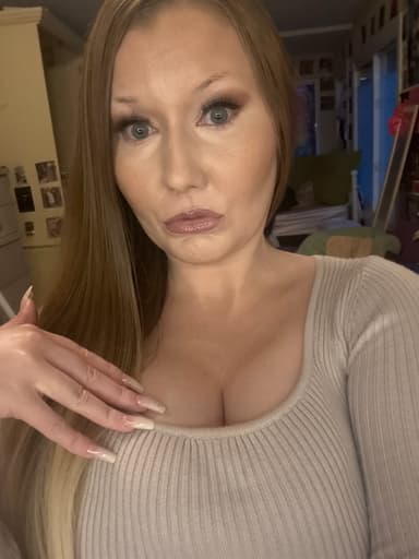 Kelly Rae Lavelle — UGC Creator on Pitchlo