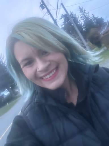 Ivy wight — UGC Creator on Pitchlo