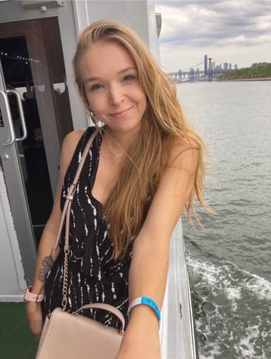 Ashley Bravick — UGC Creator on Pitchlo