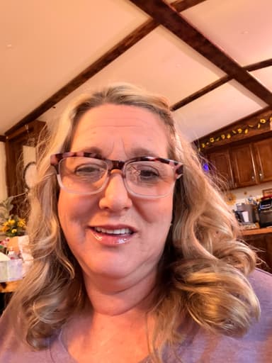 Debbie Sisk — UGC Creator on Pitchlo
