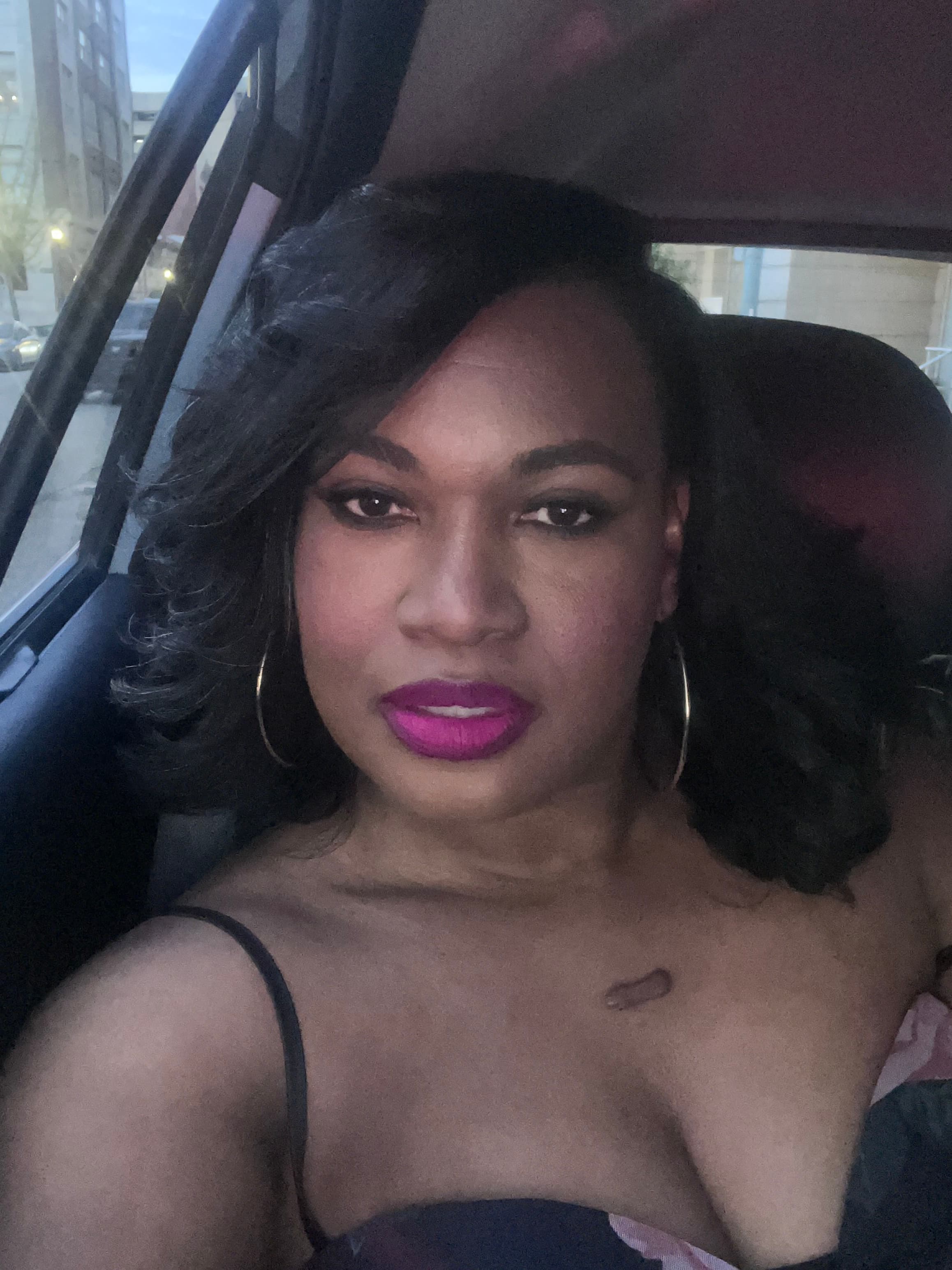 Doneika Mondaine UGC Creator