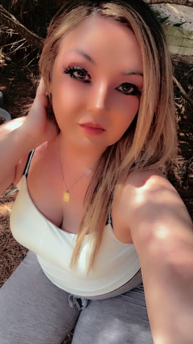 Cosmina Ghimboasa — UGC Creator on Pitchlo