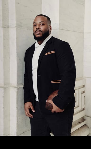 Allen holmes ā UGC Creator on Pitchlo