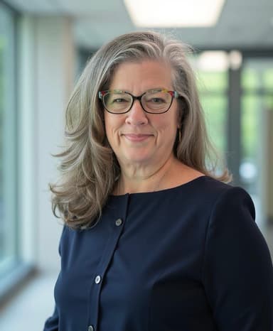 Elizabeth Weaver — UGC Creator on Pitchlo